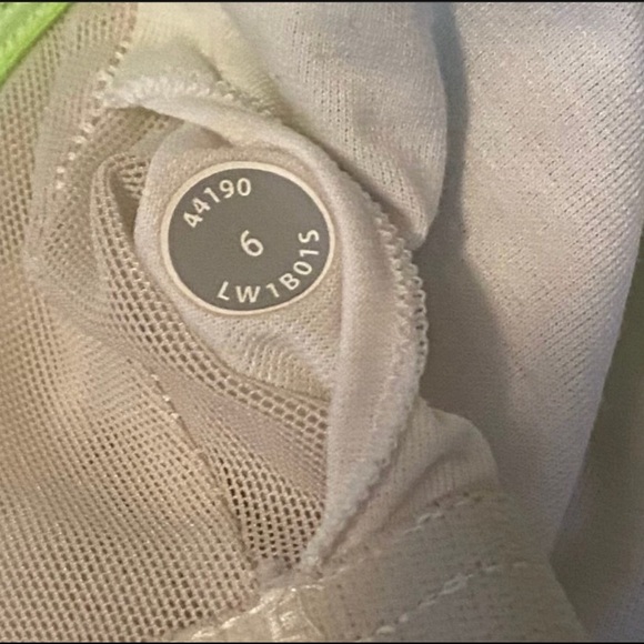 Lululemon Power Y Tank - Picture 7 of 9